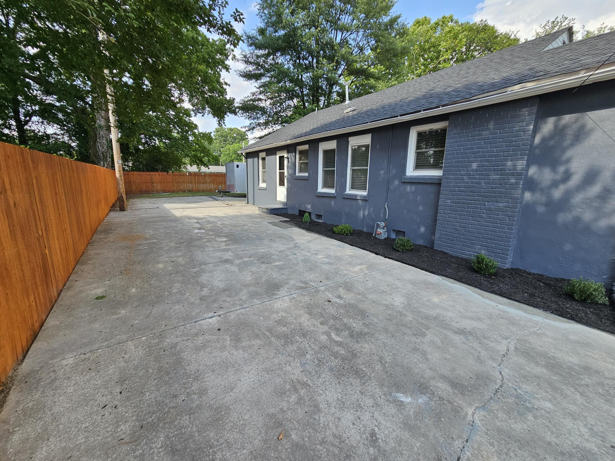 719 Elvie Street Wilson NC 27893